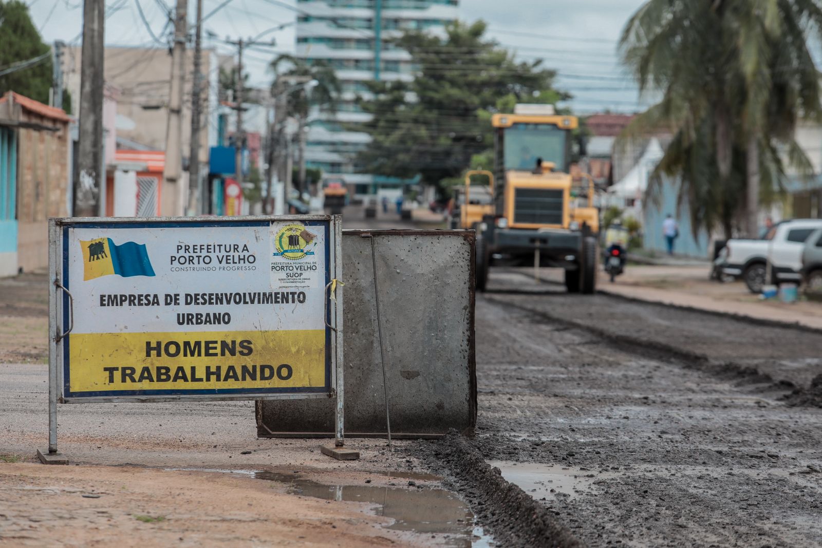 Obras continuam a todo vapor nesta quinta-feira (11)